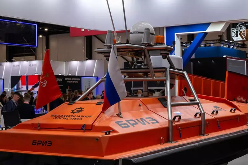 Read more about the article Войска РХБЗ начали вооружать безэкипажными катерами